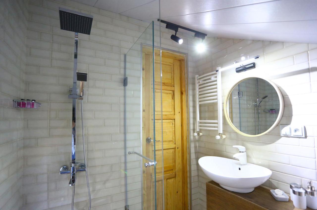 Tiflis Hut Apartment Luaran gambar