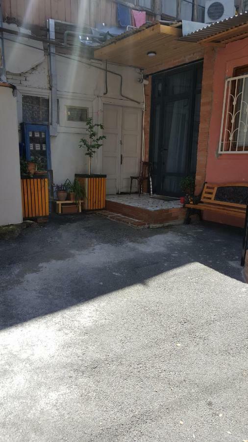 Tiflis Hut Apartment Luaran gambar
